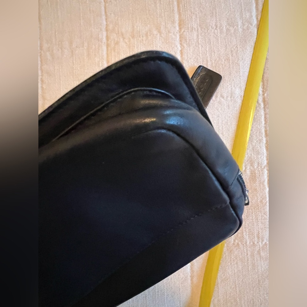 Vintage Coach 90’s travel zip waist pack belt bag crossbody - Picture 9 of 10